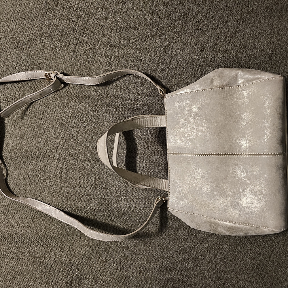 Elegant Cream Handbag